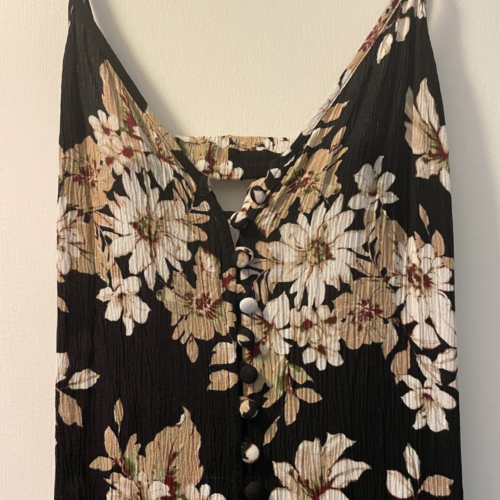 Sexy FLYNN SKYE dress 🖤  boho BUTTON DETAIL, BACKLESS with slit - Picture 3 of 8